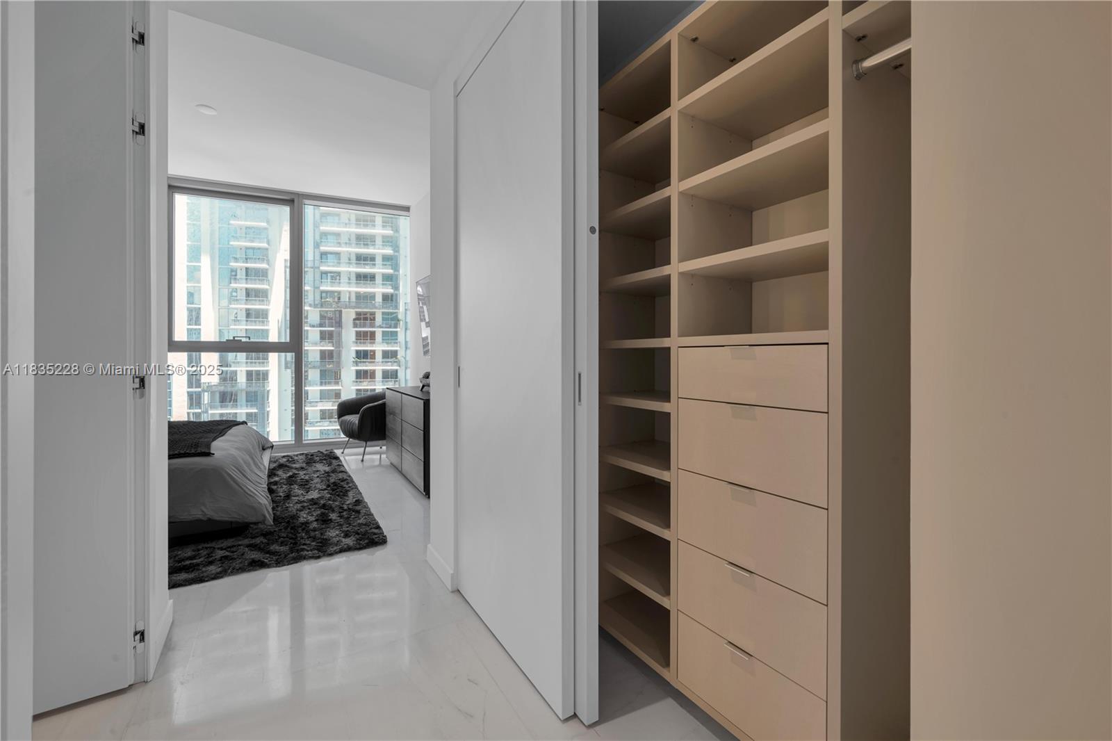 300 Biscayne Boulevard Way #2804 # 2804