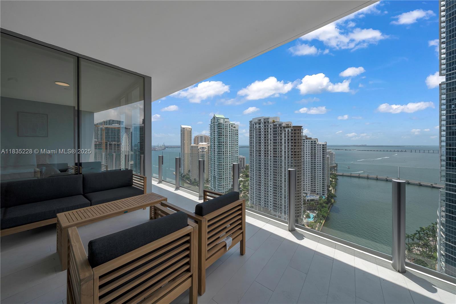 300 Biscayne Boulevard Way #2804 # 2804