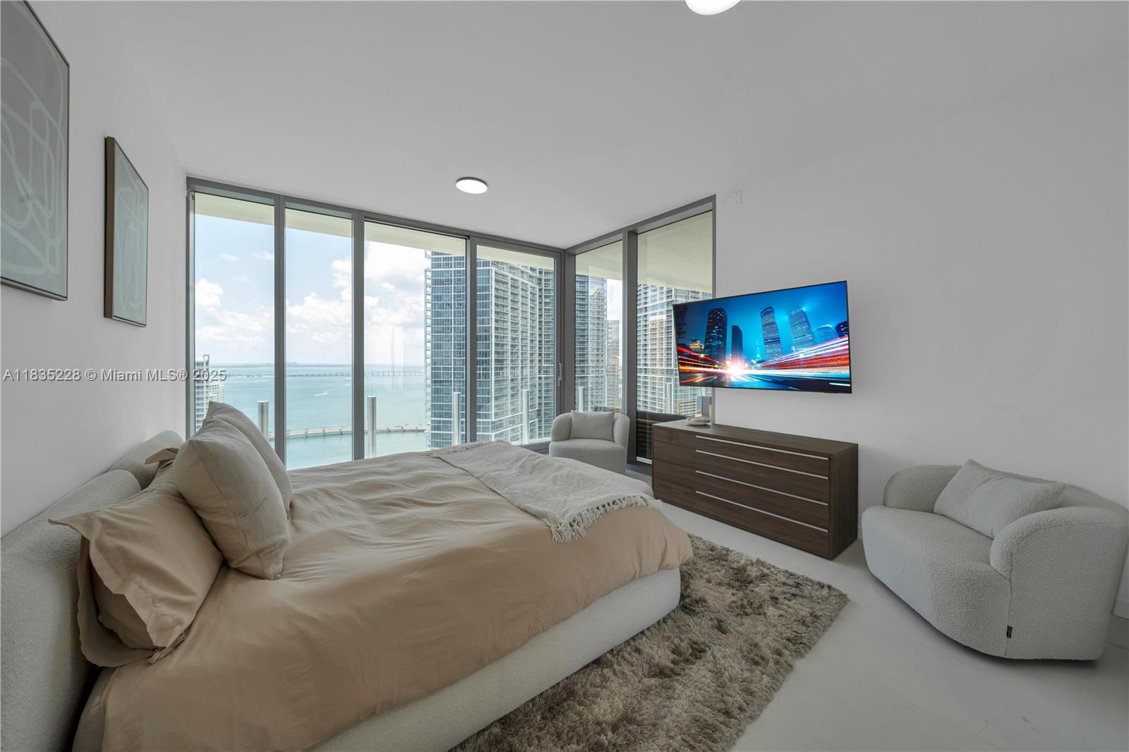 300 Biscayne Boulevard Way #2804 # 2804