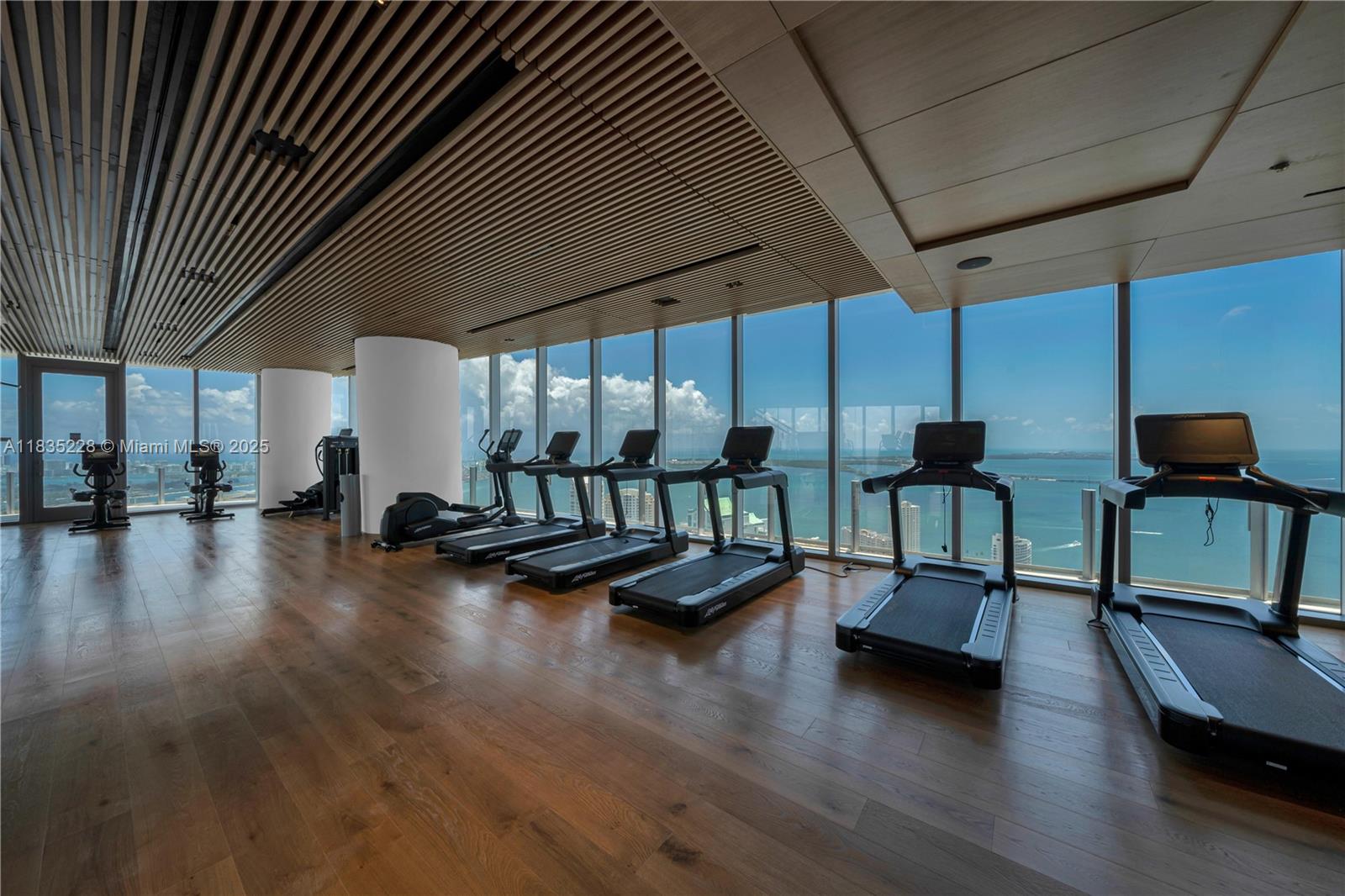 300 Biscayne Boulevard Way #2804 # 2804