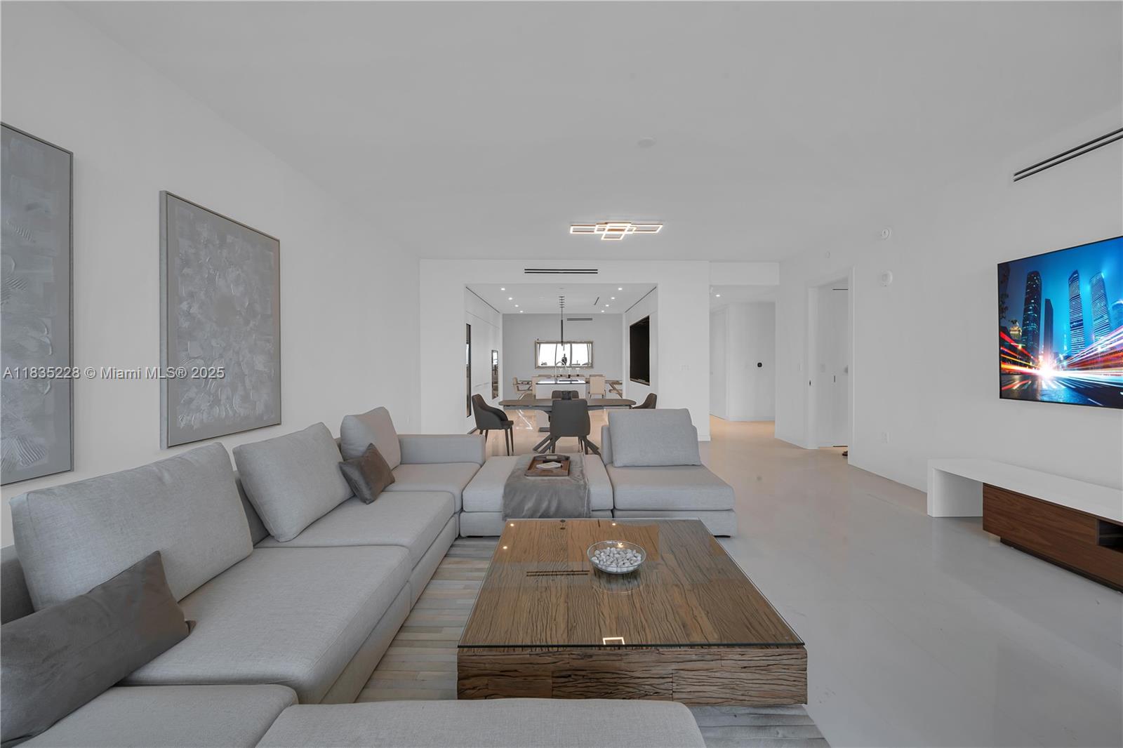 300 Biscayne Boulevard Way #2804 # 2804