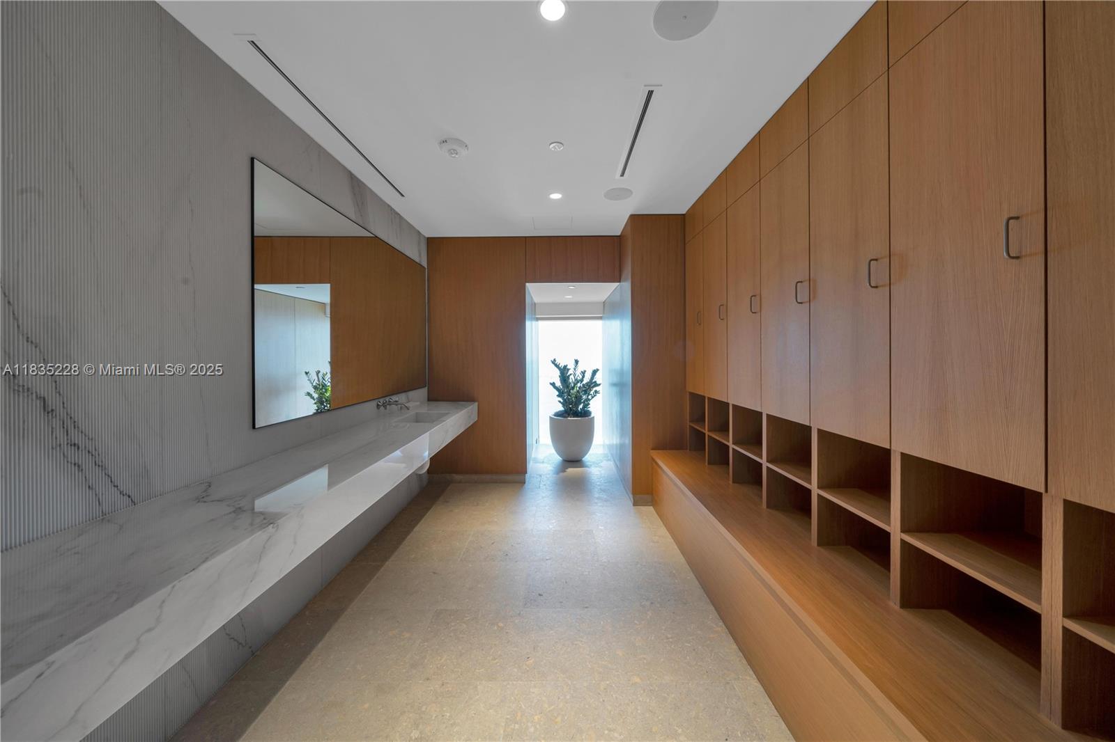300 Biscayne Boulevard Way #2804 # 2804