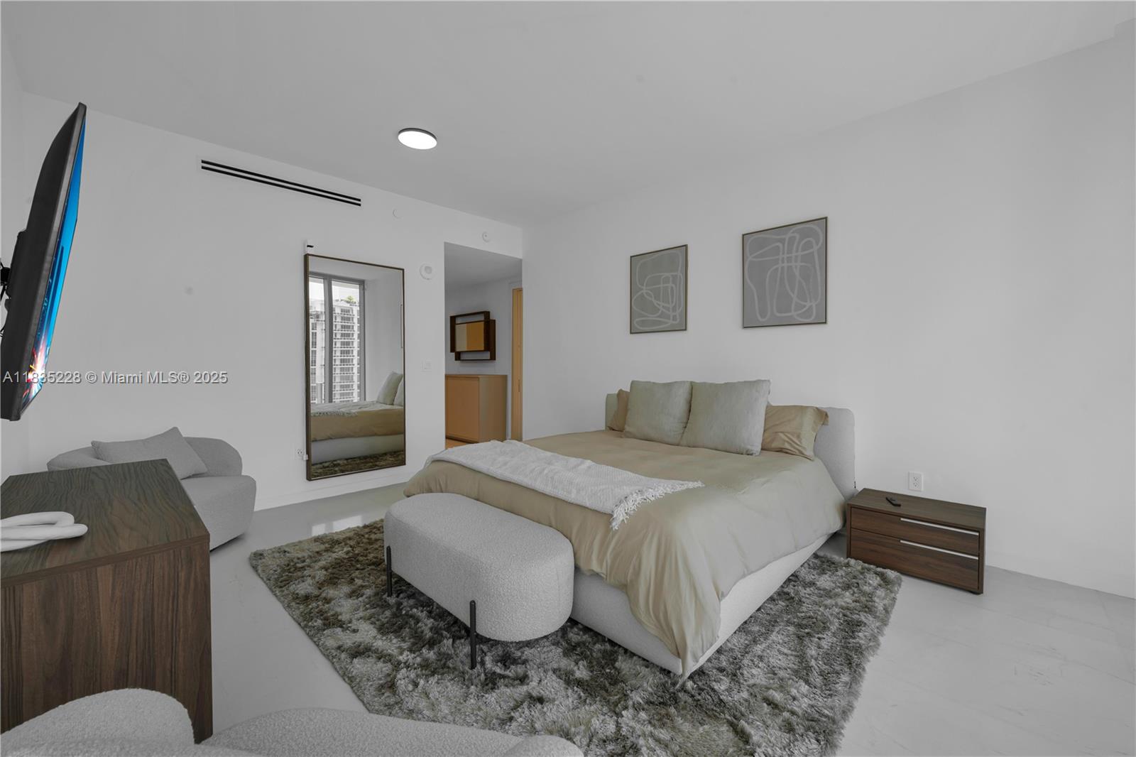 300 Biscayne Boulevard Way #2804 # 2804