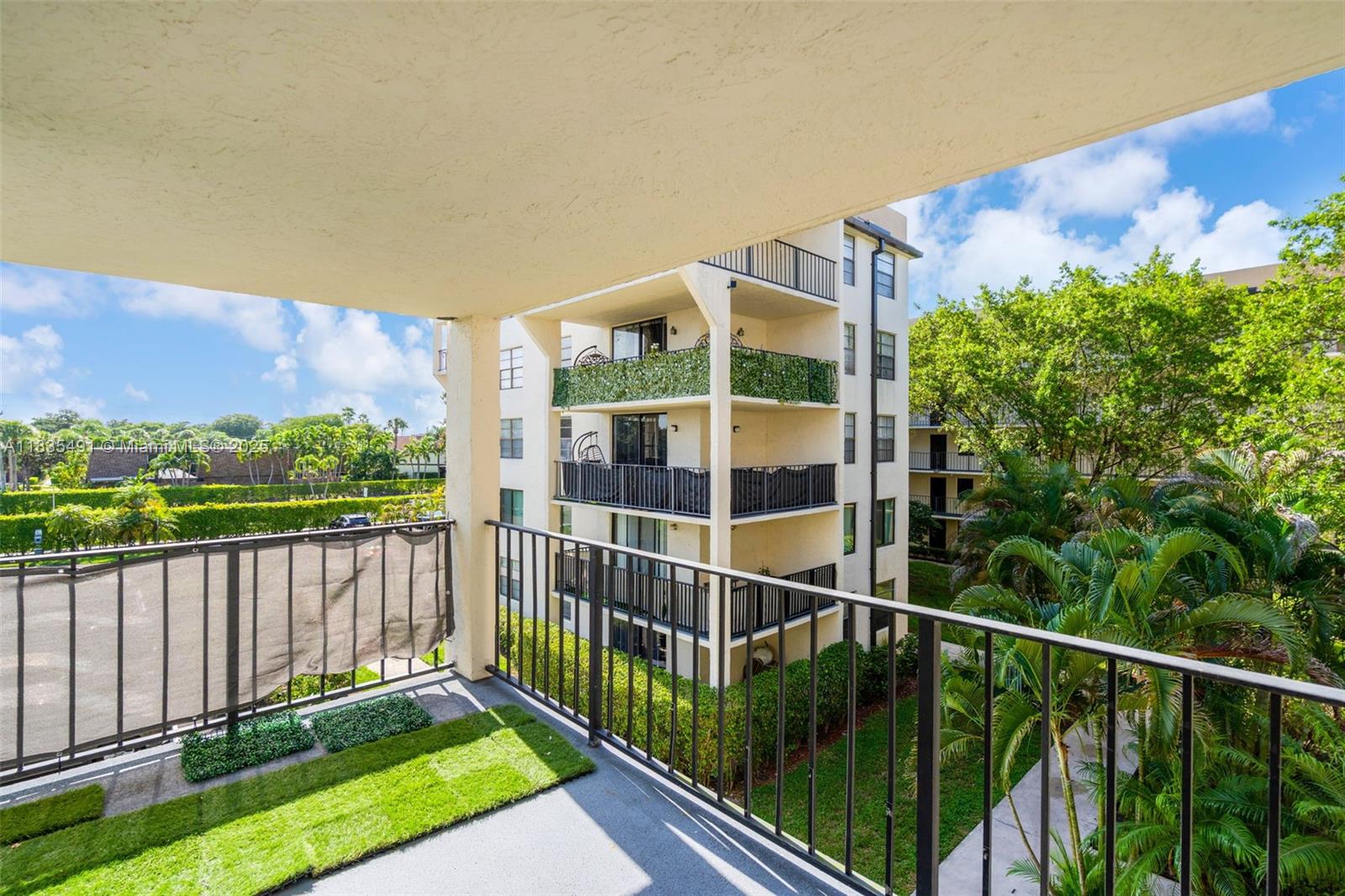 6190 Woodlands Blvd # 311