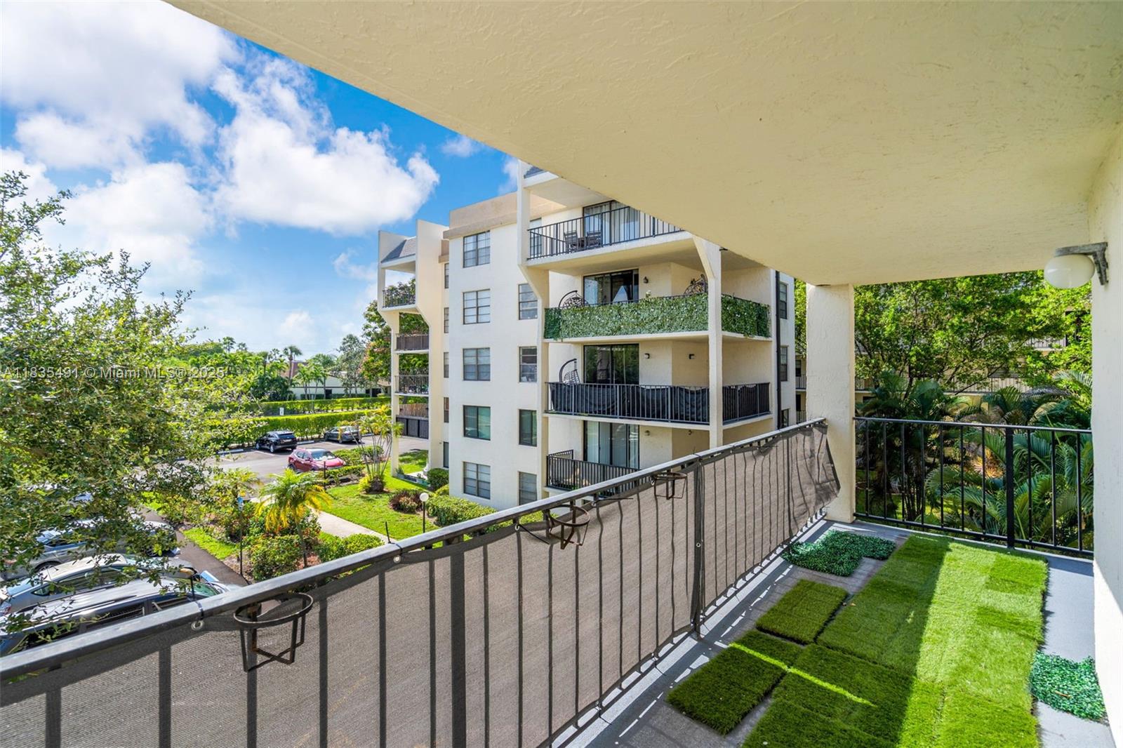 6190 Woodlands Blvd # 311