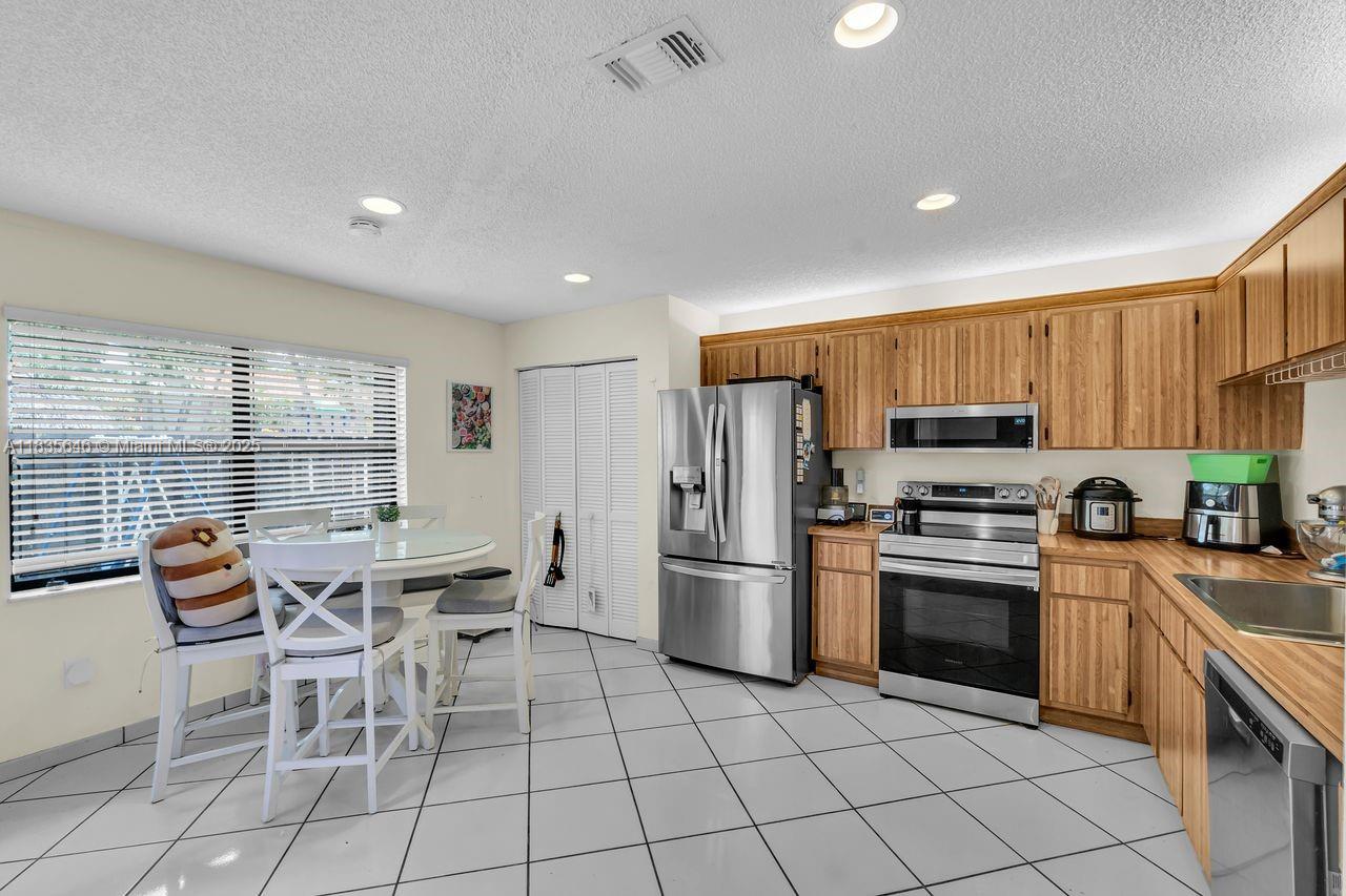 9023 SW 113 PL CR W # 0