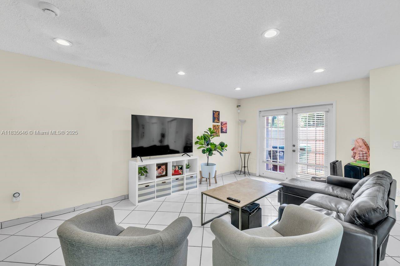 9023 SW 113 PL CR W # 0