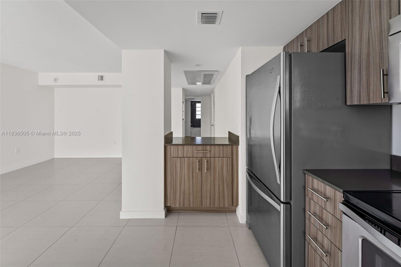 910 West Ave # 1135