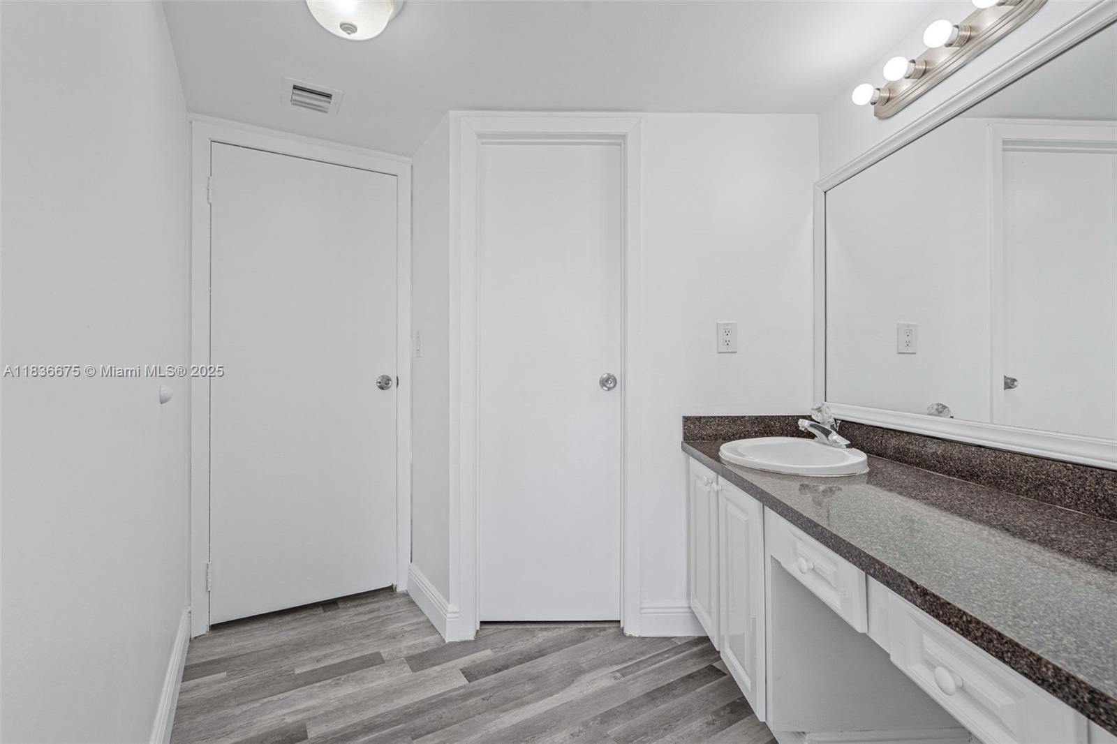 3401 N Country Club Dr # 308