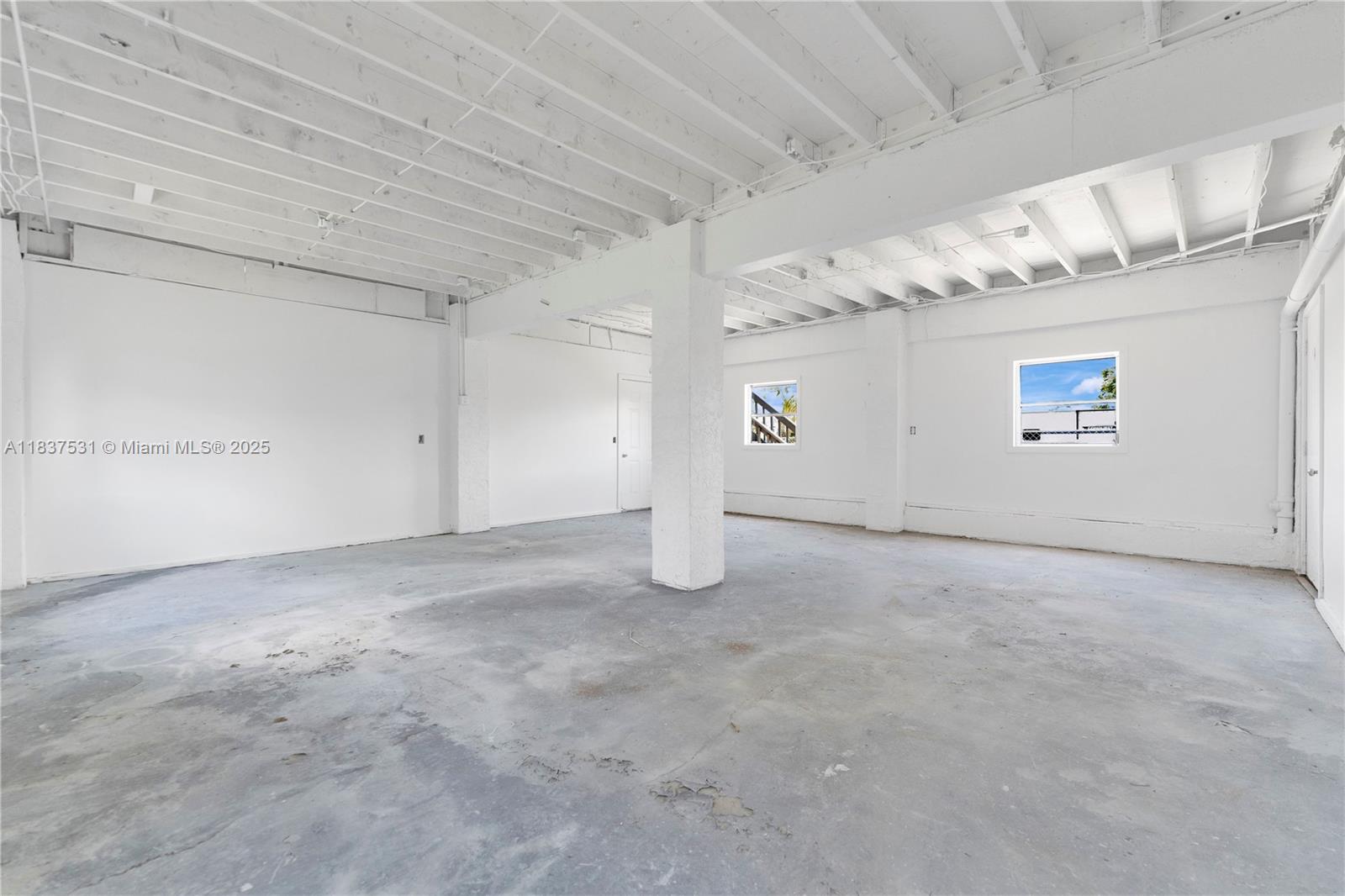 1106 Harbor Dr
