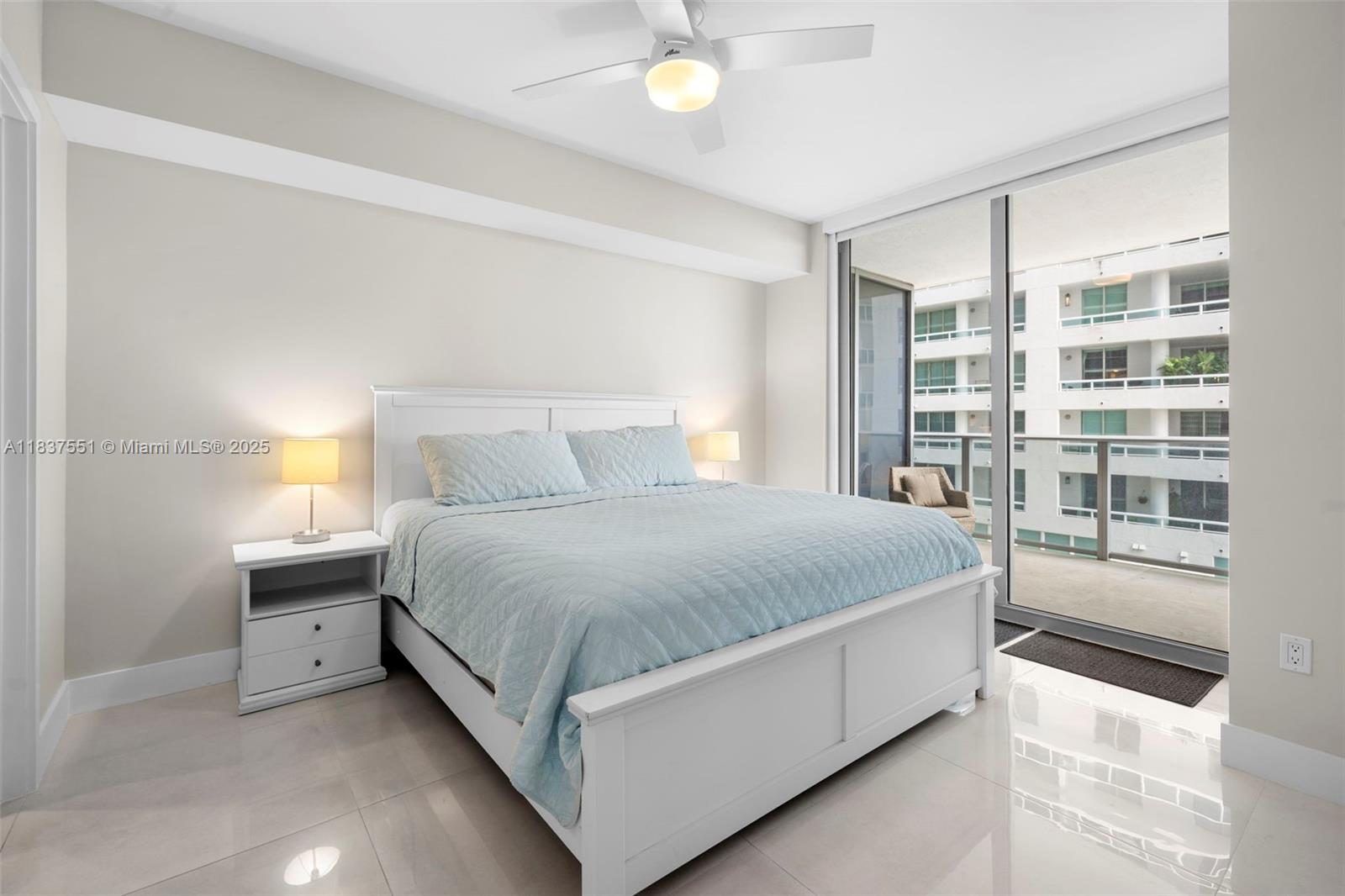 488 NE 18th St # 611