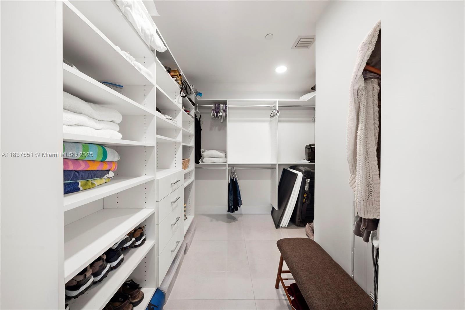 488 NE 18th St # 611