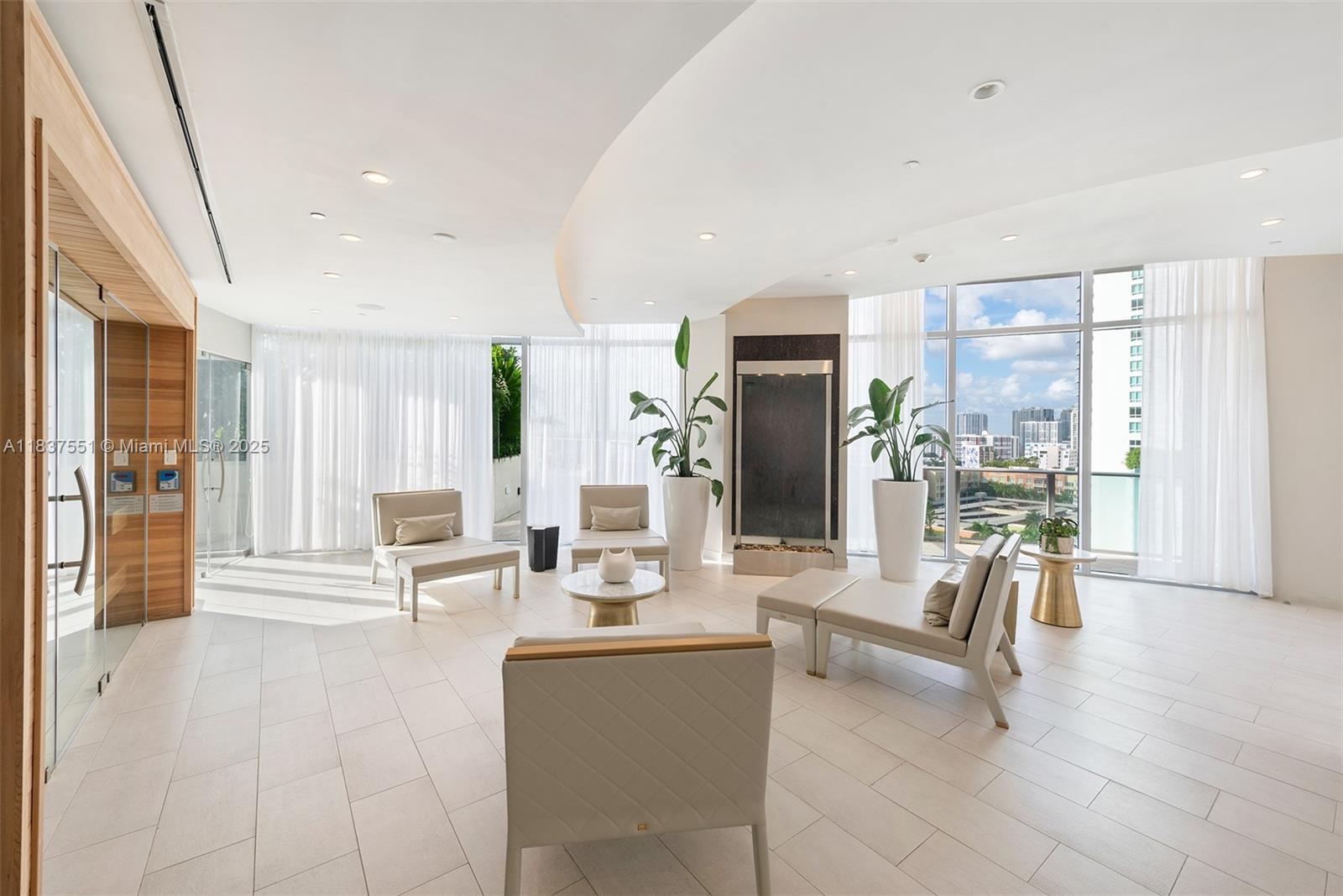 488 NE 18th St # 611