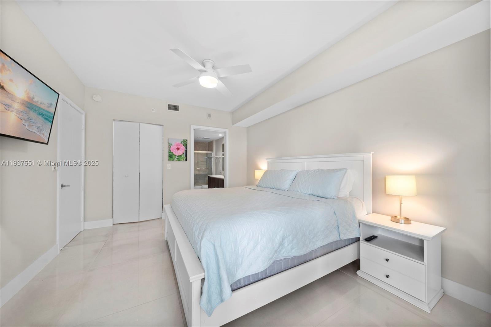 488 NE 18th St # 611