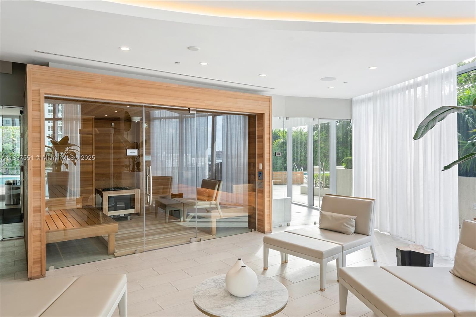 488 NE 18th St # 611