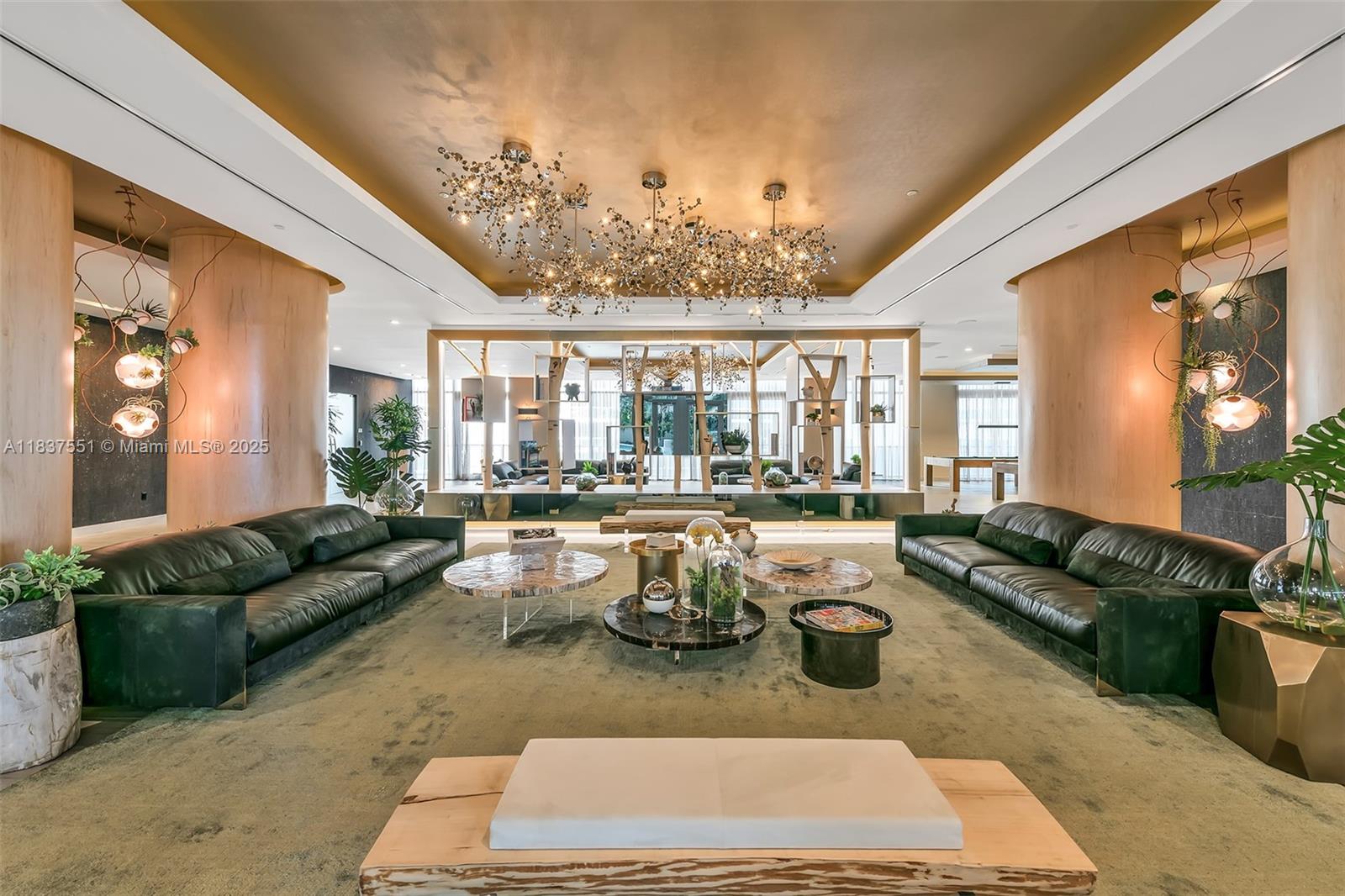 488 NE 18th St # 611