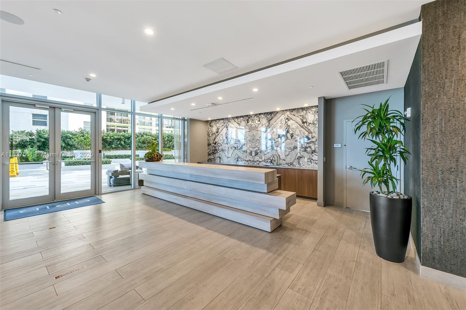 488 NE 18th St # 611