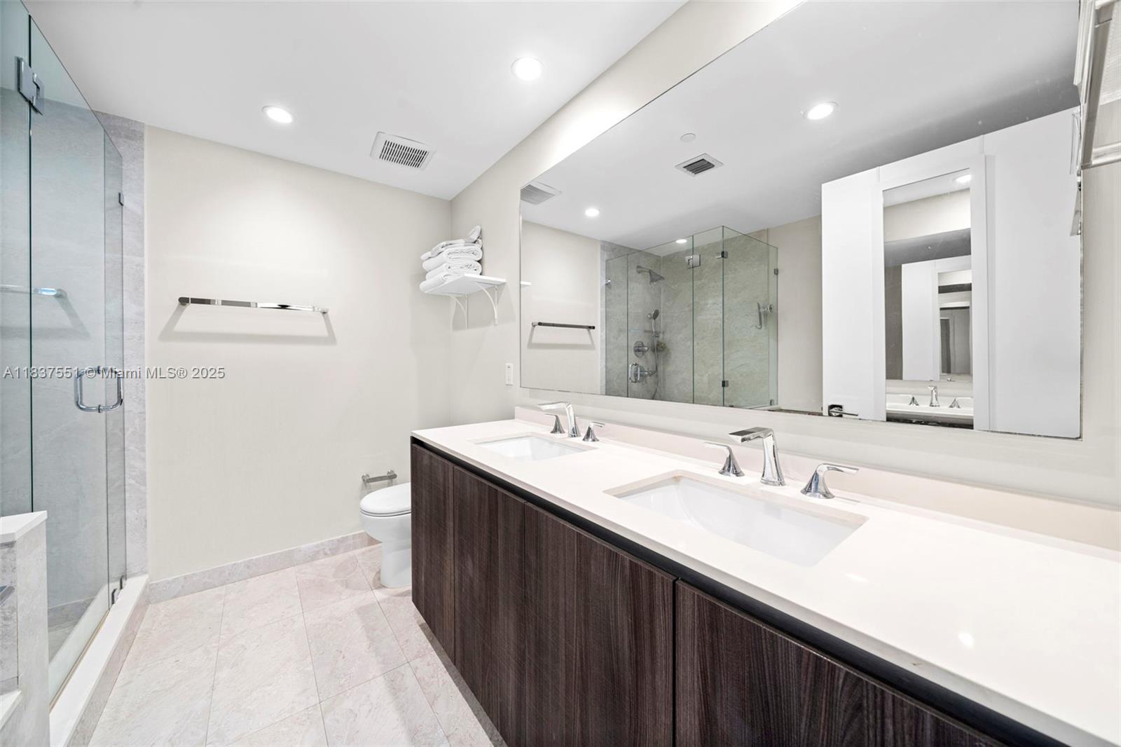 488 NE 18th St # 611