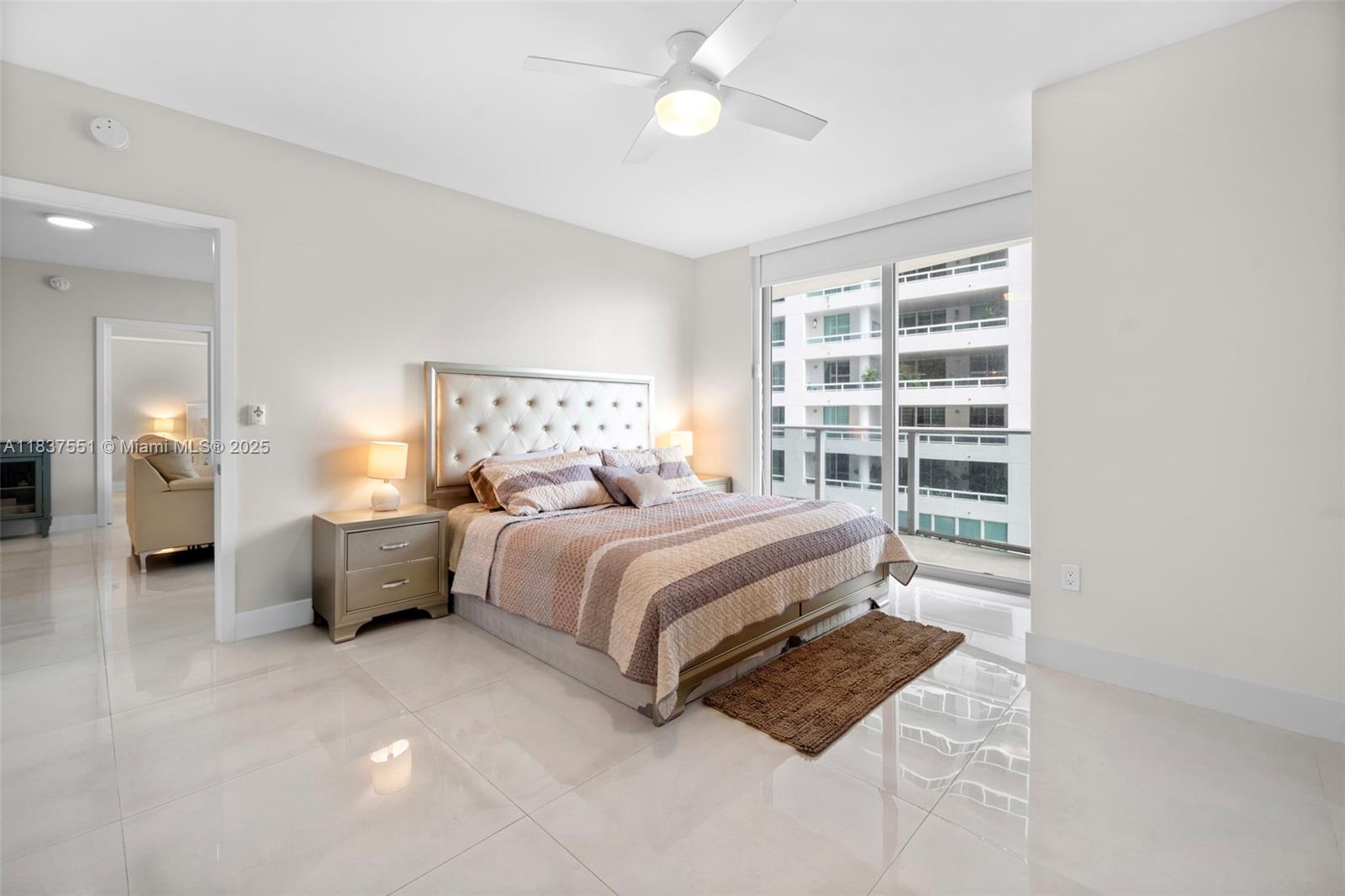 488 NE 18th St # 611