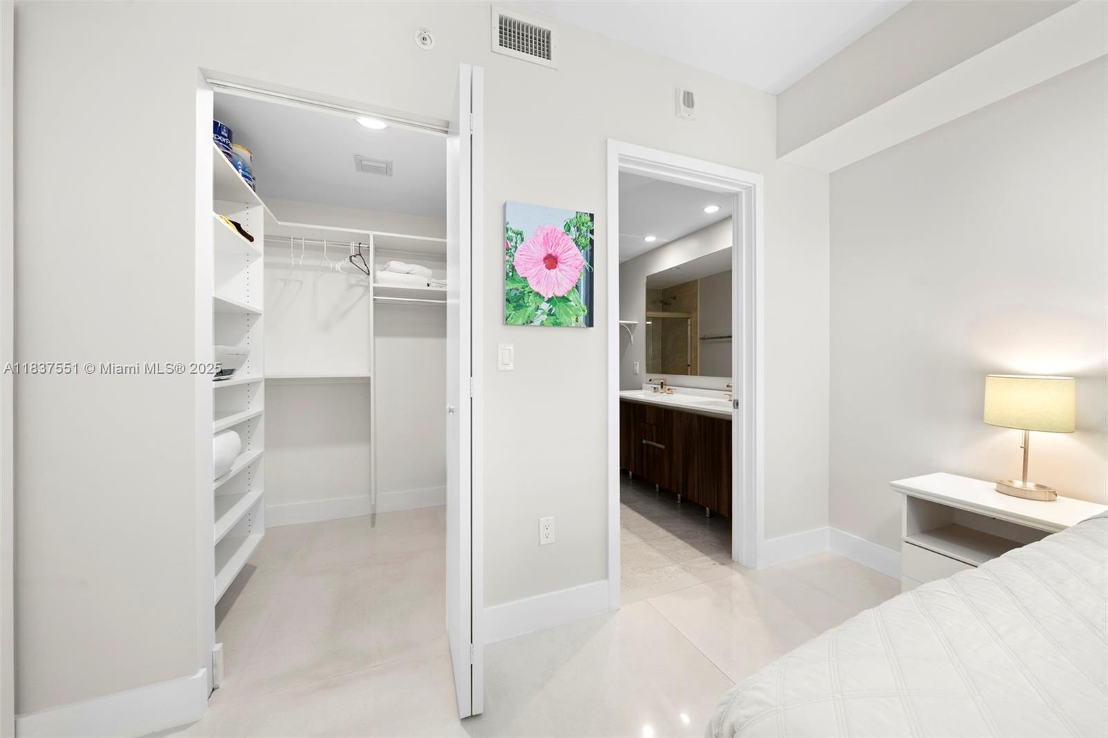 488 NE 18th St # 611