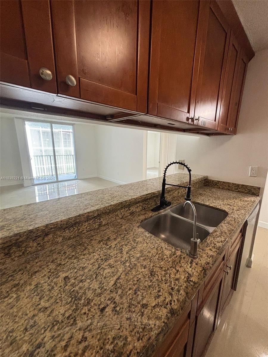 800 N Miami Ave Unit: E-605