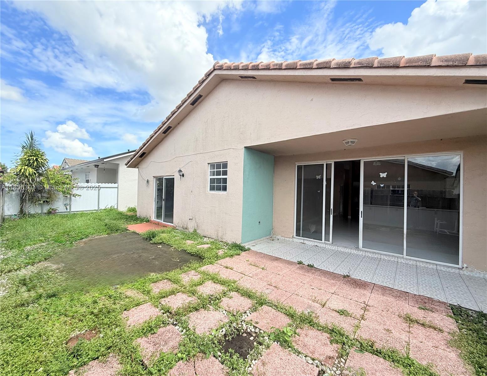 8973 NW 147th Ter