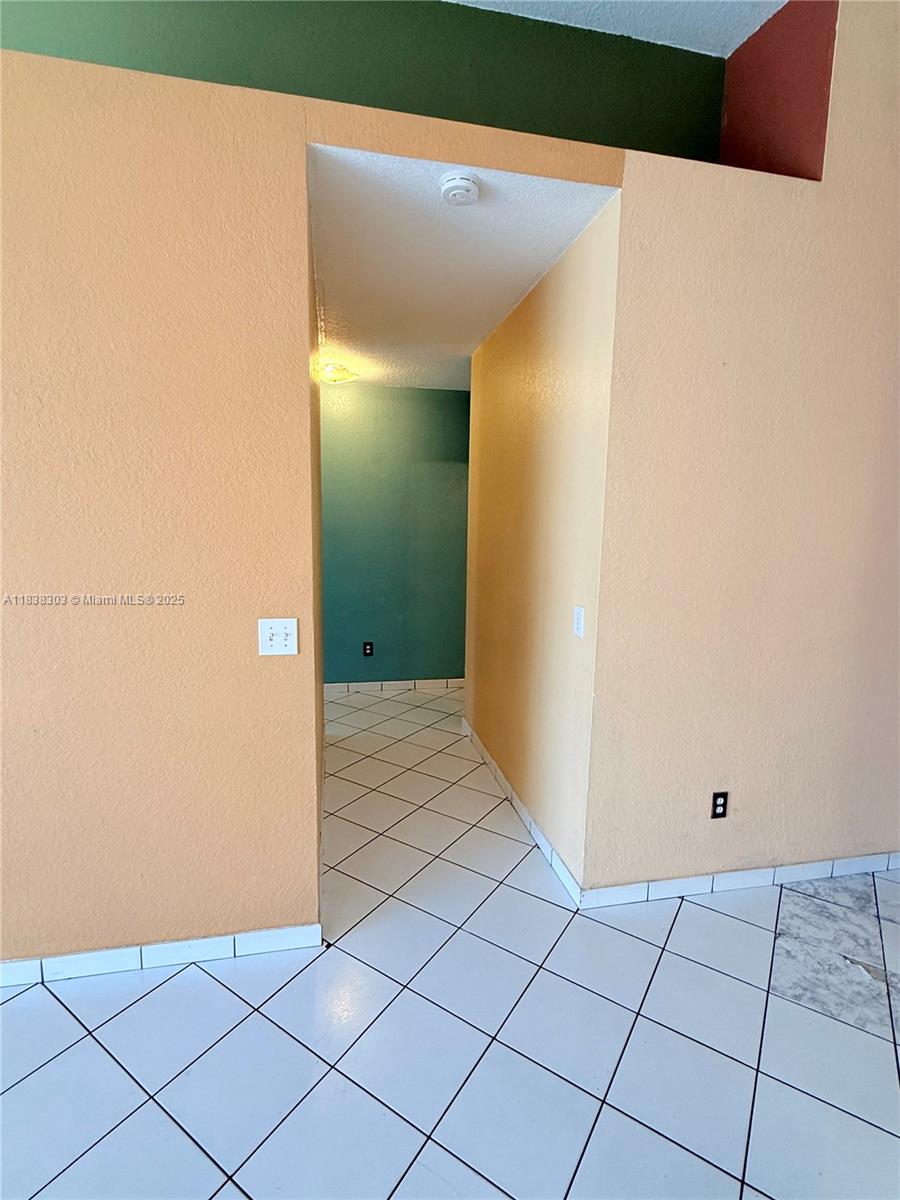 8973 NW 147th Ter