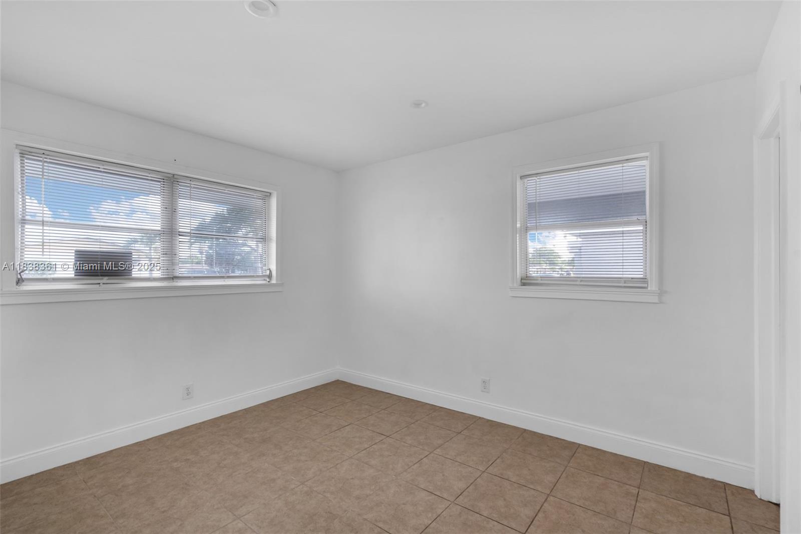 3171 NW 16th St