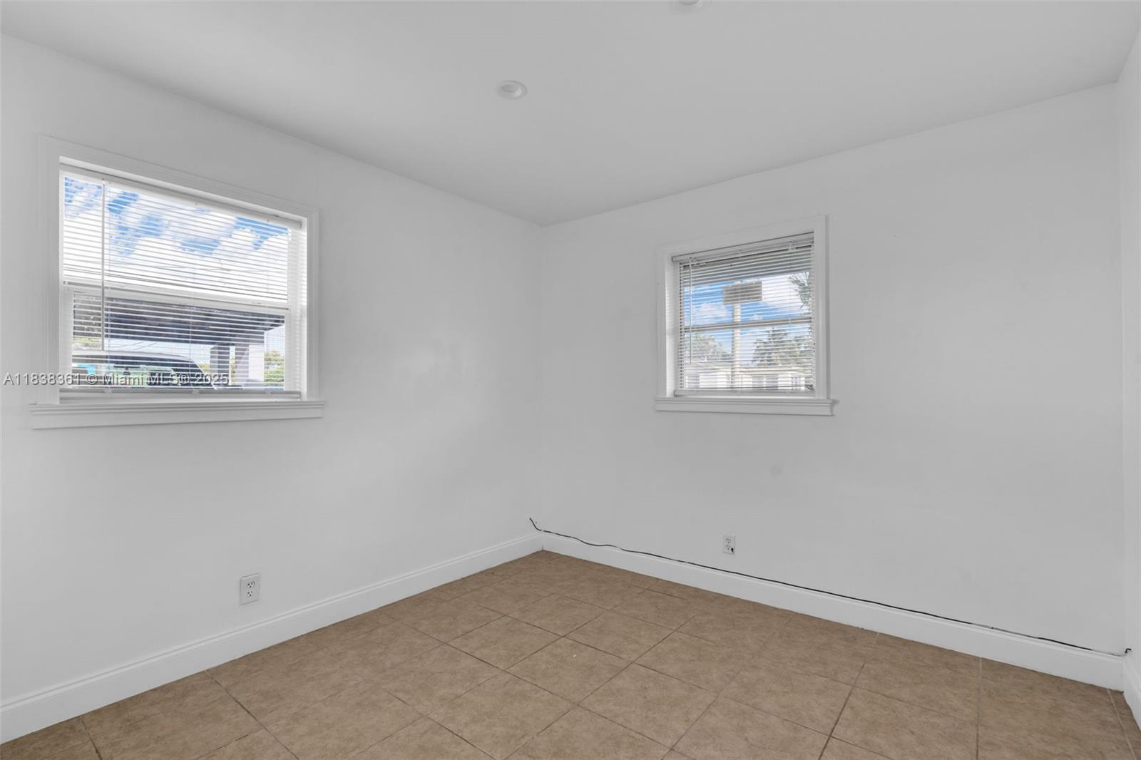 3171 NW 16th St