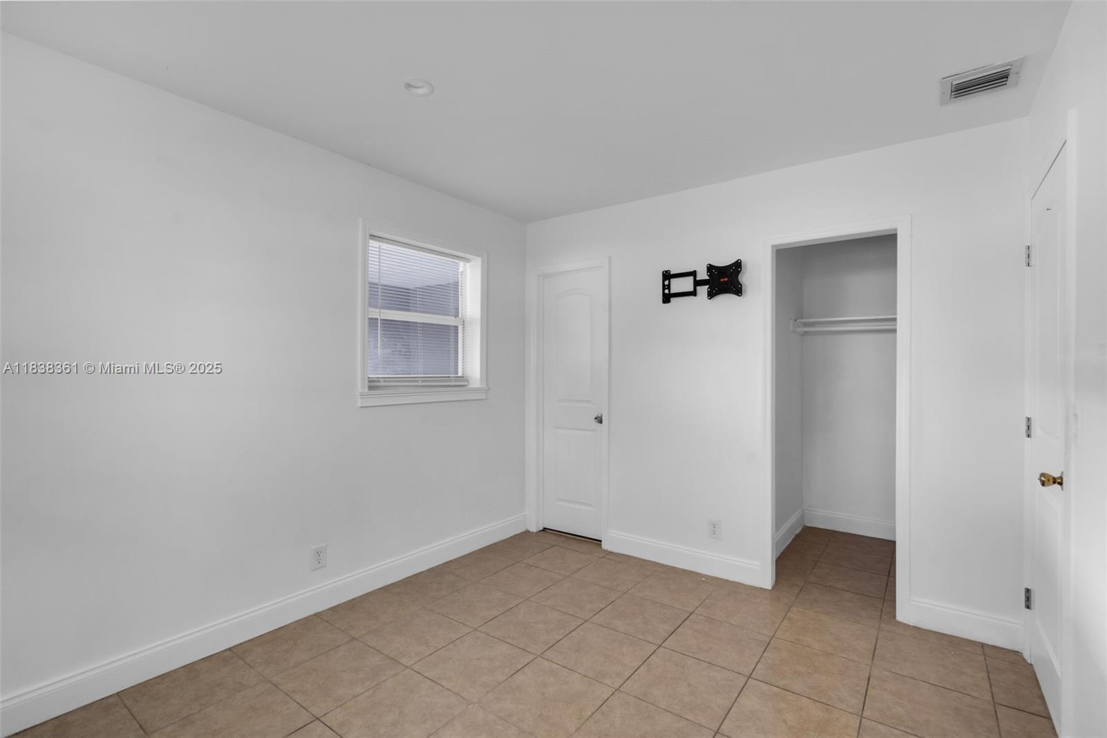 3171 NW 16th St