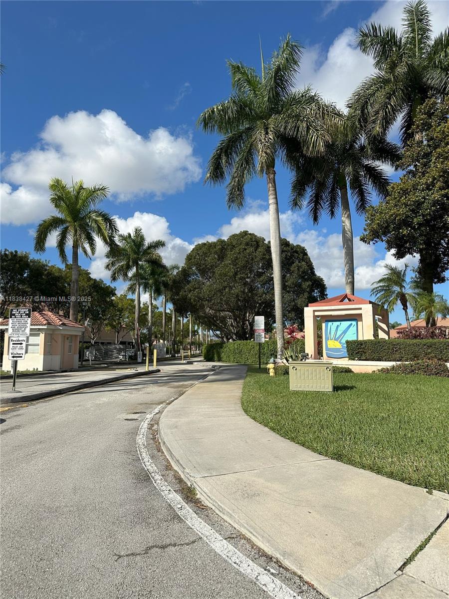 762 NW 208th Terrace