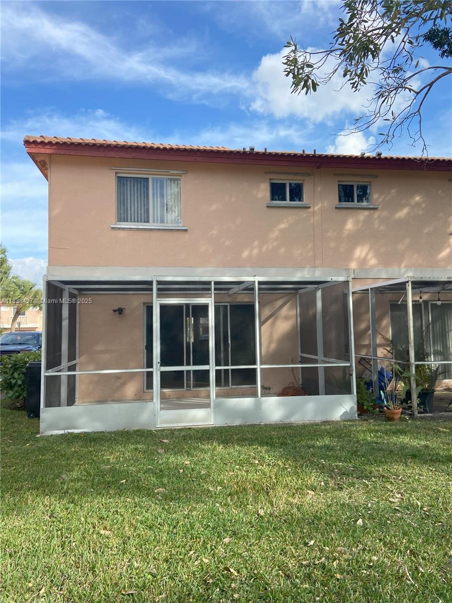 762 NW 208th Terrace