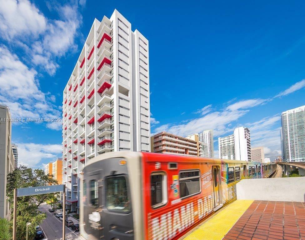 117 SW 10th Street # 2309