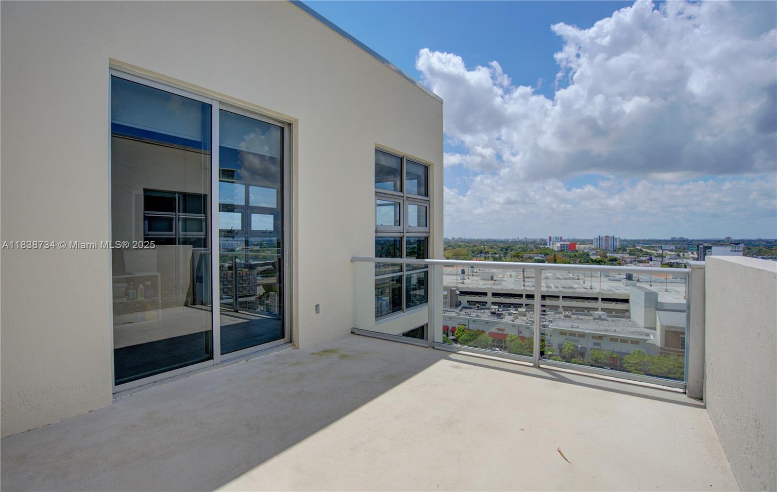 3451 NE 1st Ave Unit: PM05