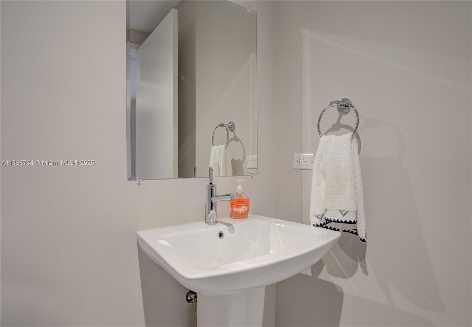 3451 NE 1st Ave Unit: PM05