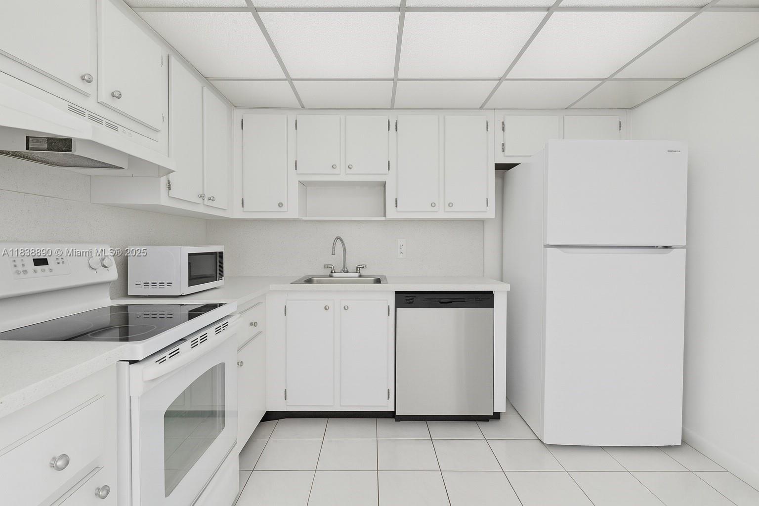 1300 NE Miami Gardens Dr Unit: 219E