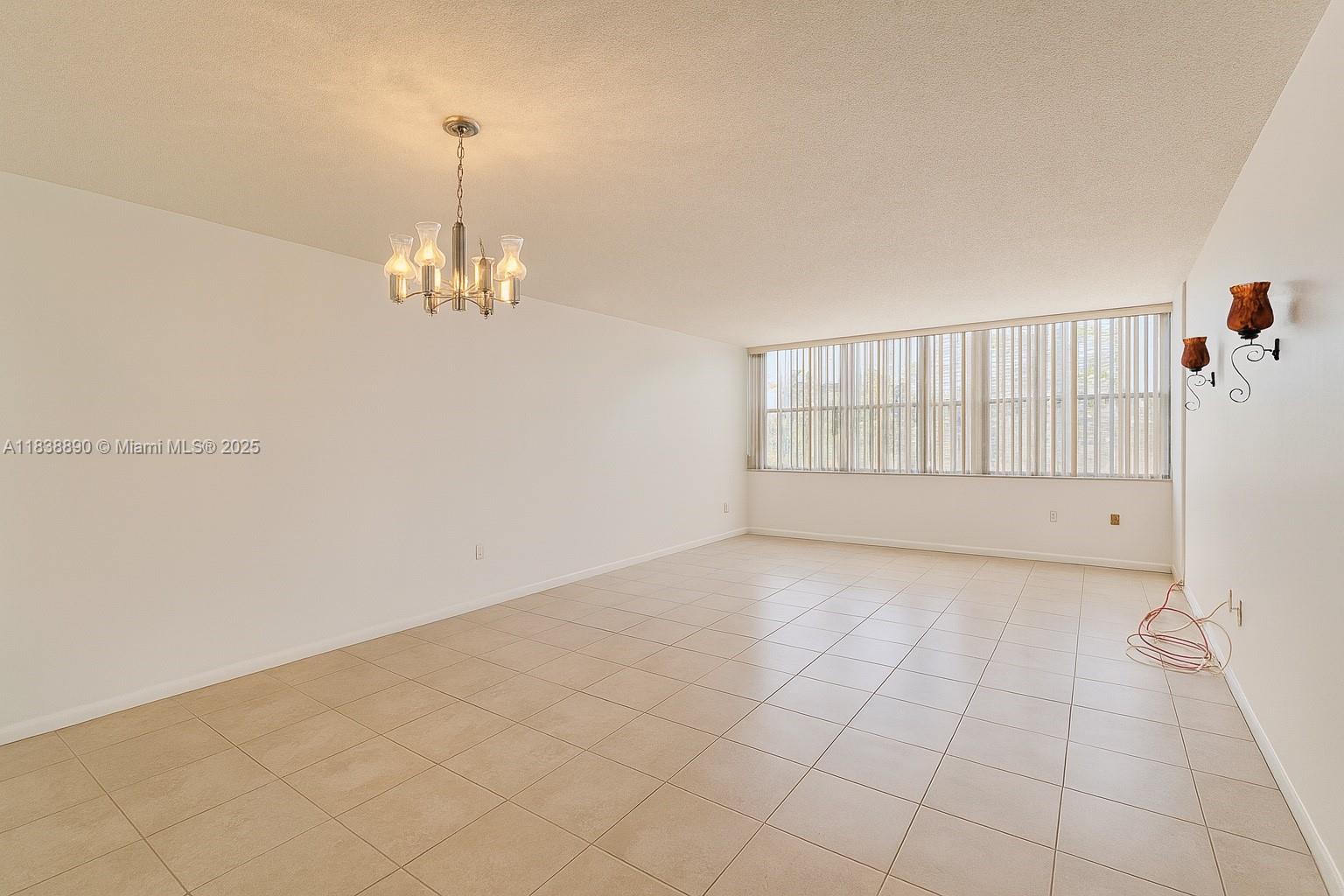 1300 NE Miami Gardens Dr Unit: 219E