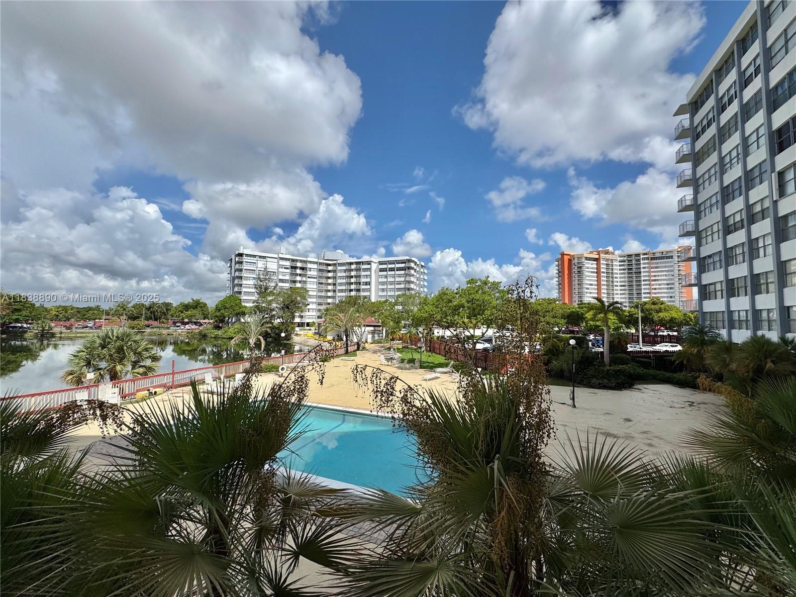 1300 NE Miami Gardens Dr Unit: 219E