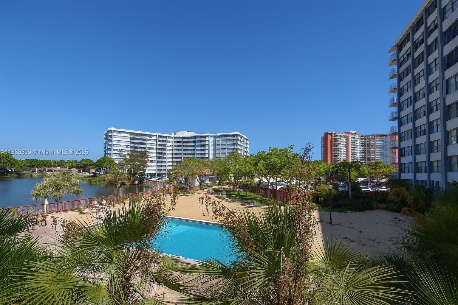 1300 NE Miami Gardens Dr Unit: 219E