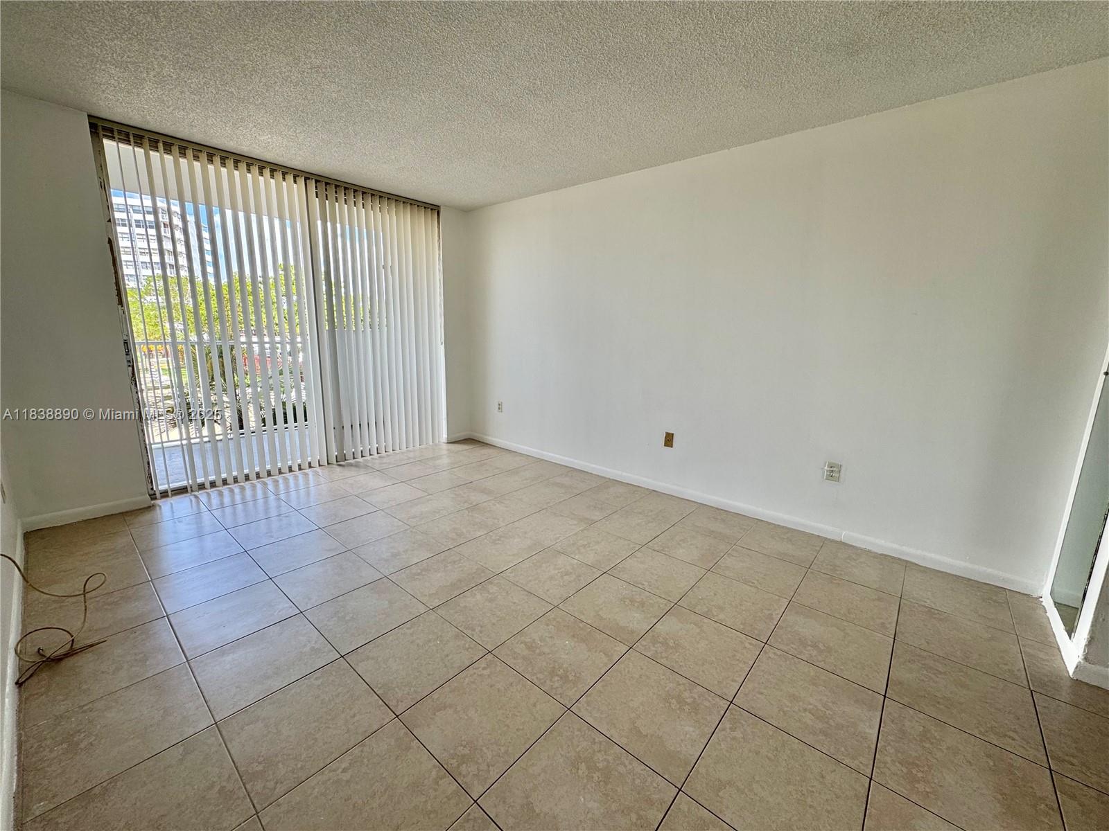 1300 NE Miami Gardens Dr Unit: 219E