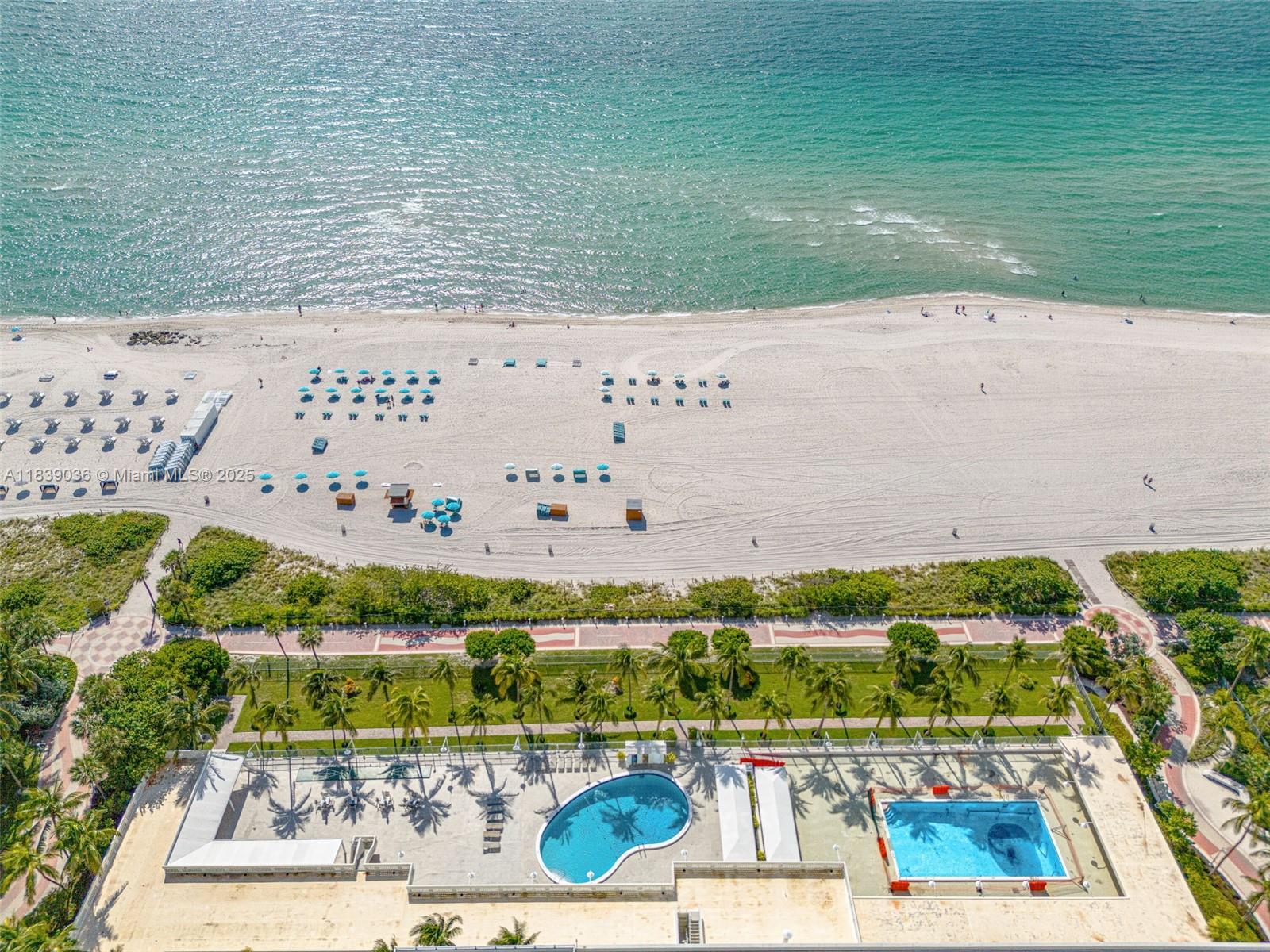 2899 Collins Ave # 931