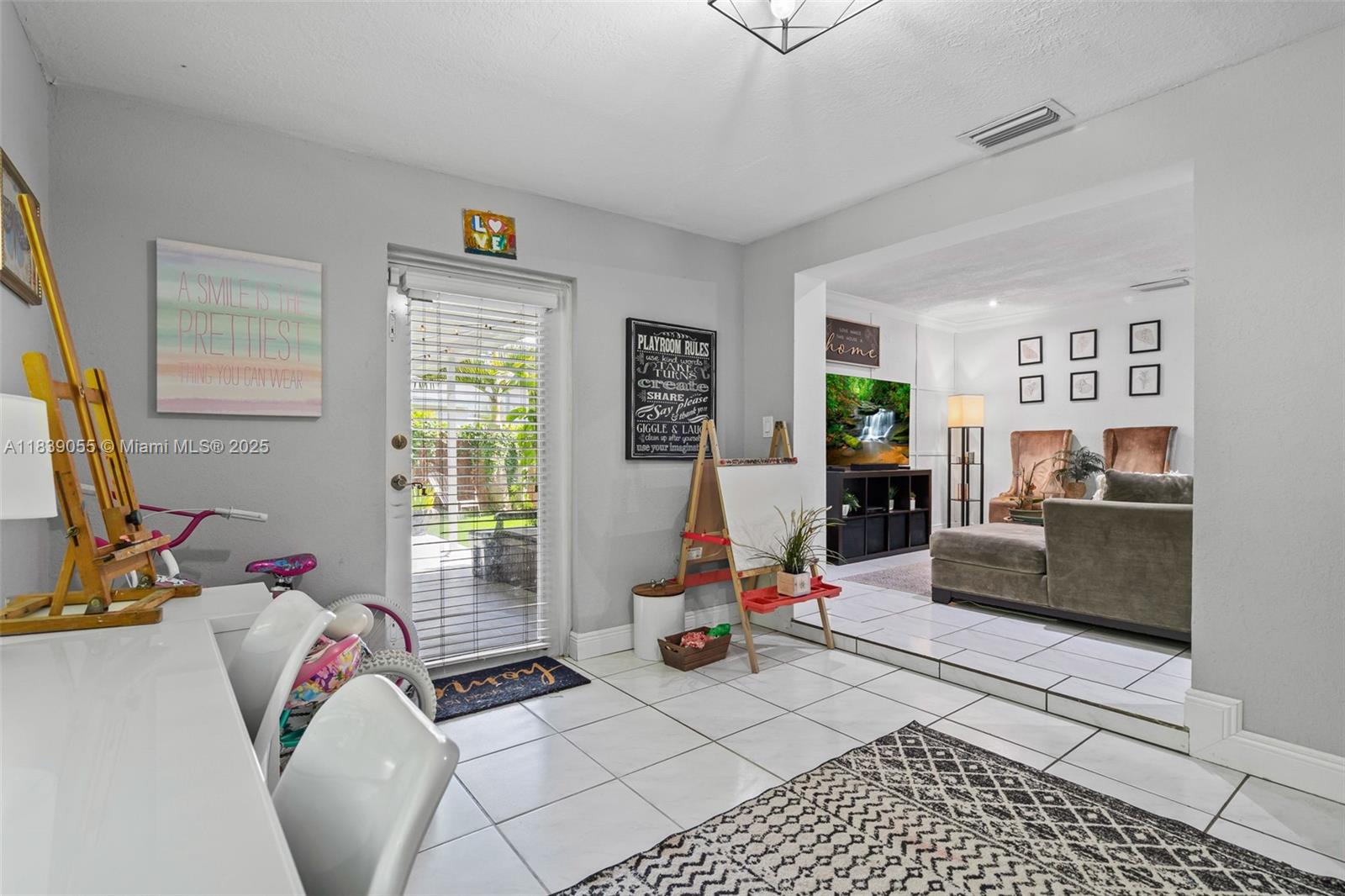 1650 SW 17th St