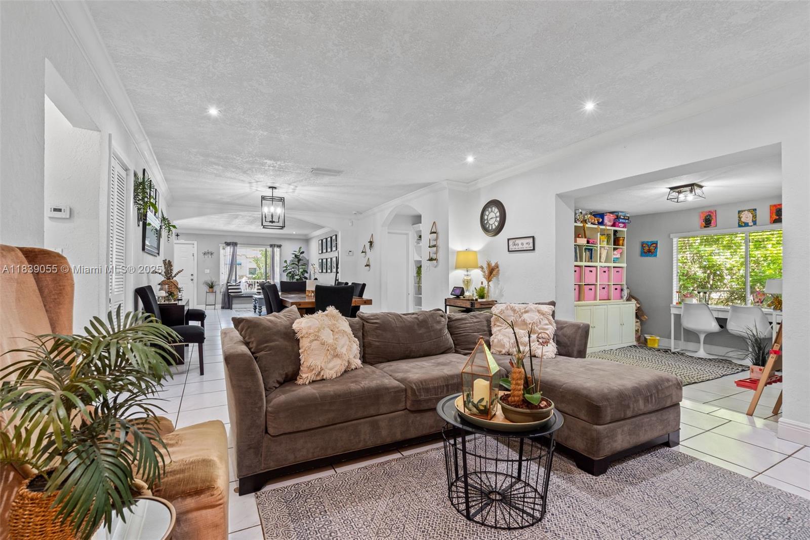 1650 SW 17th St
