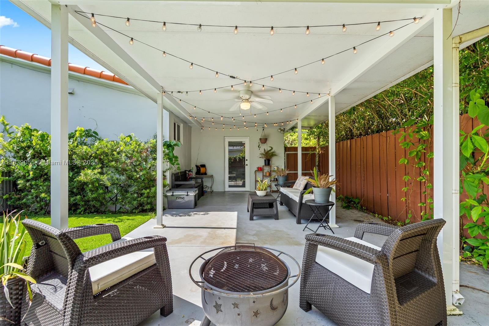 1650 SW 17th St
