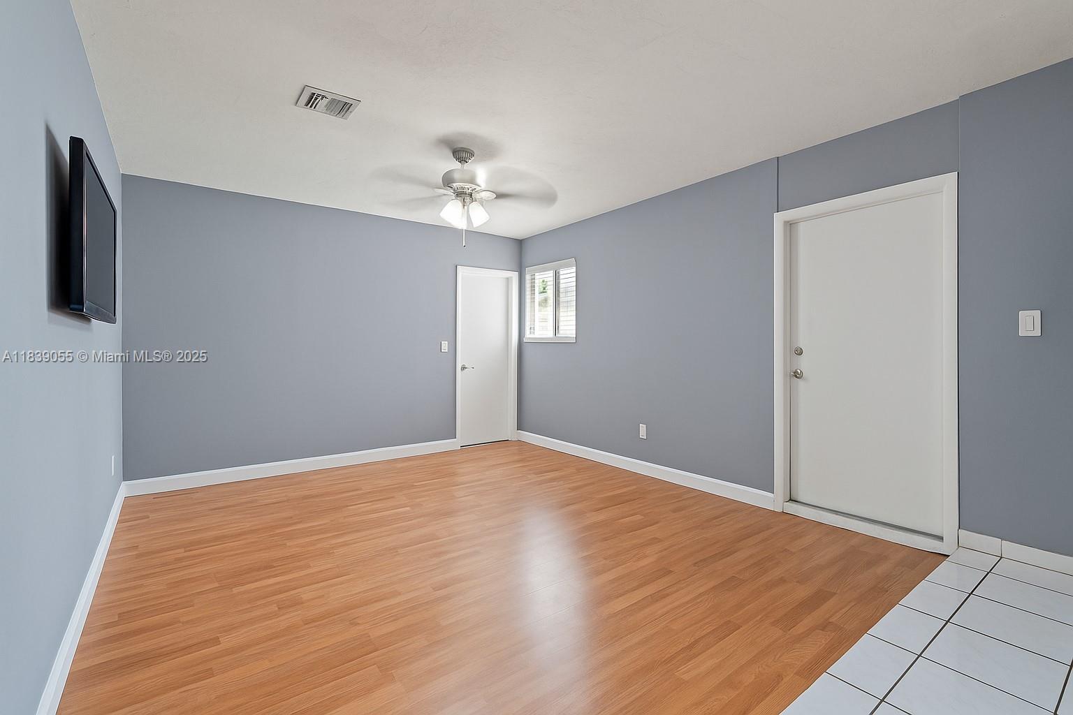 1650 SW 17th St