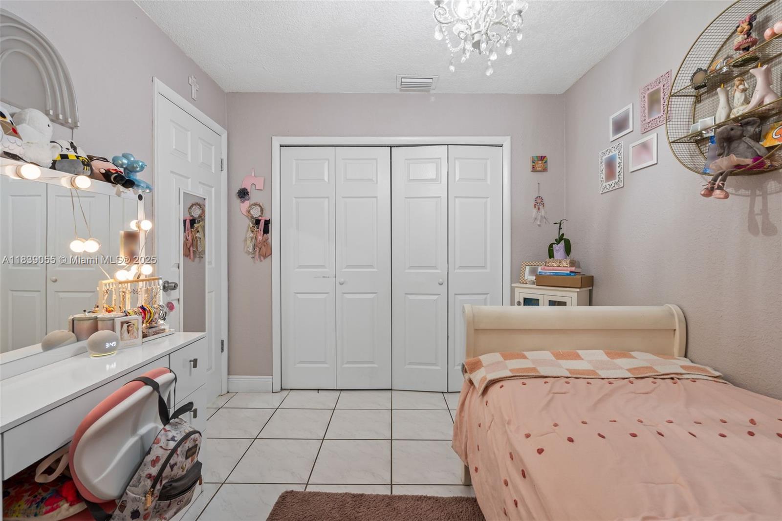 1650 SW 17th St
