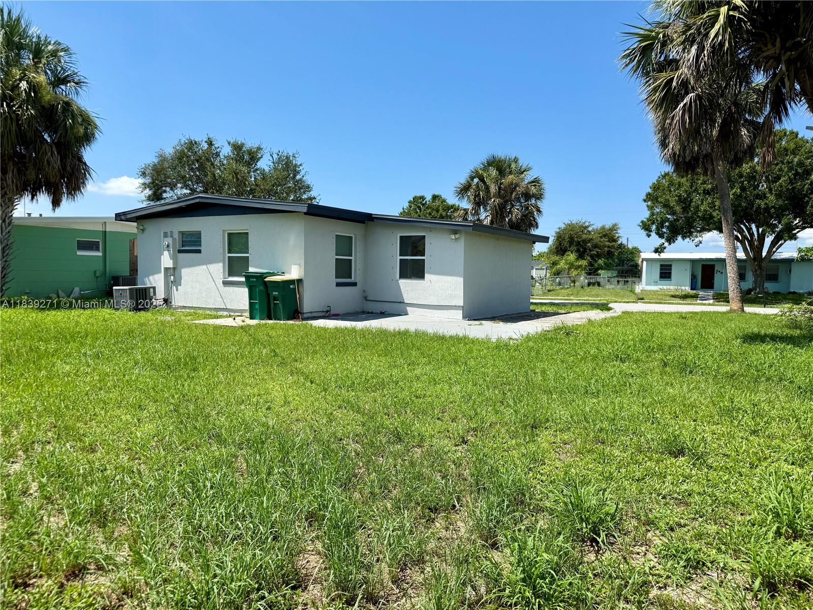 3460 Normandy Dr