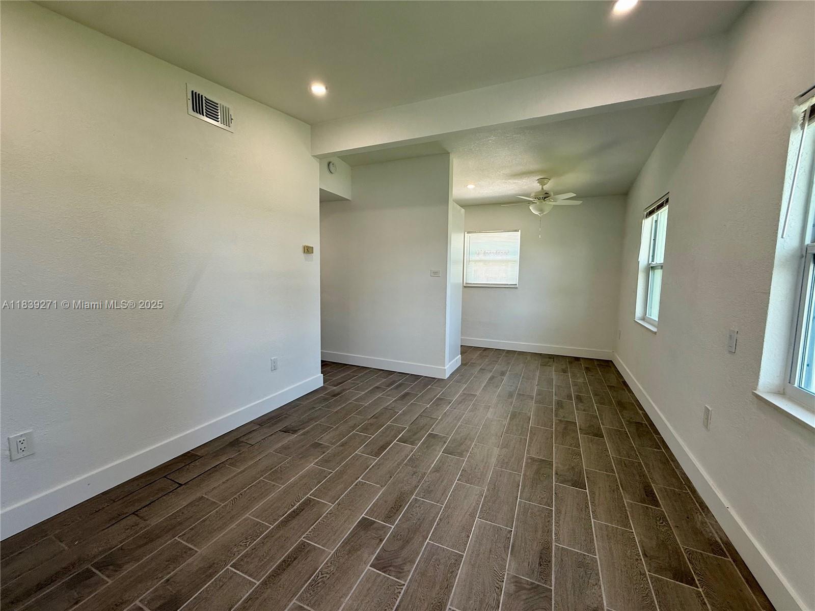 3460 Normandy Dr
