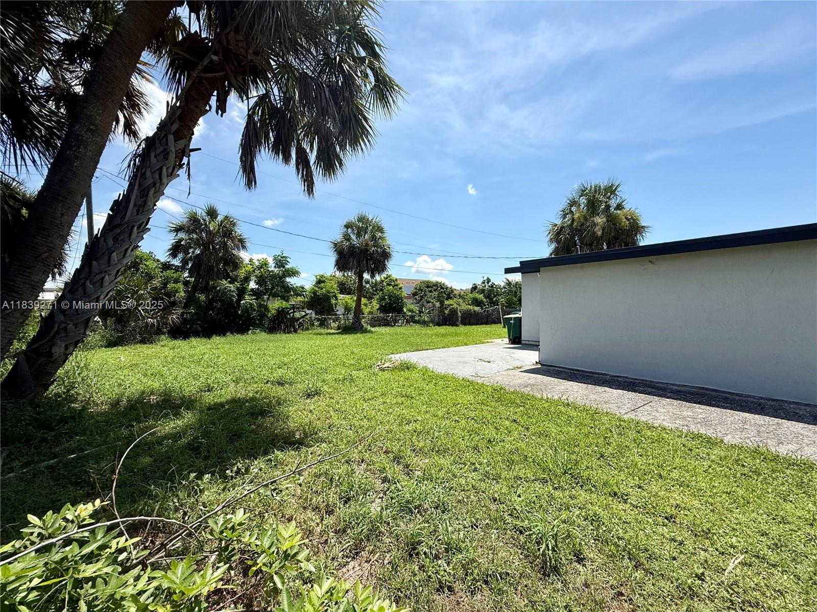 3460 Normandy Dr
