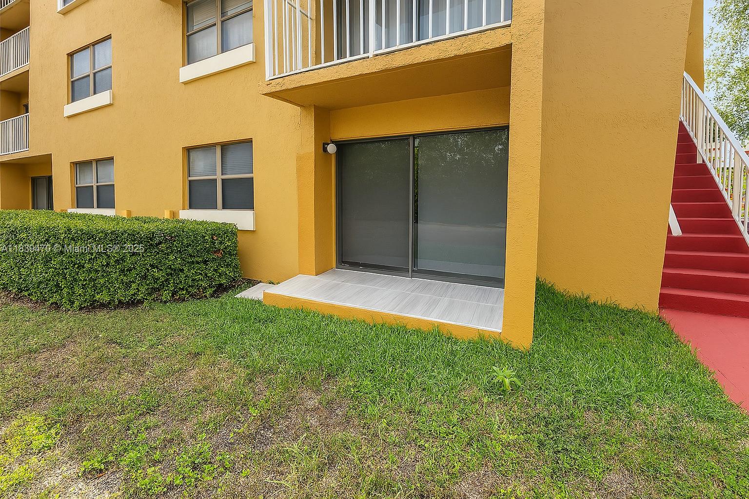 15650 SW 80th St # 105 Unit: F-105